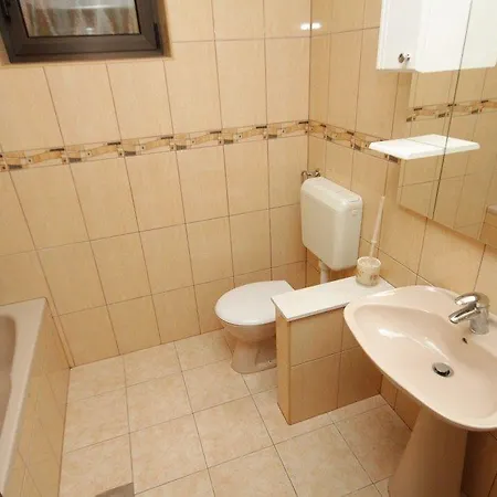 Novigrad 7108c